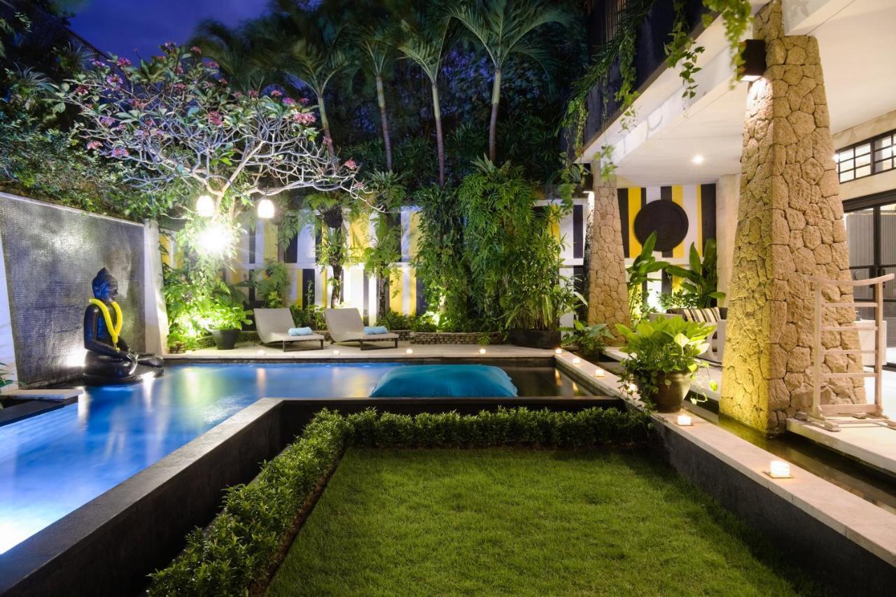 Amanputri Villa Seminyak  Exterior photo