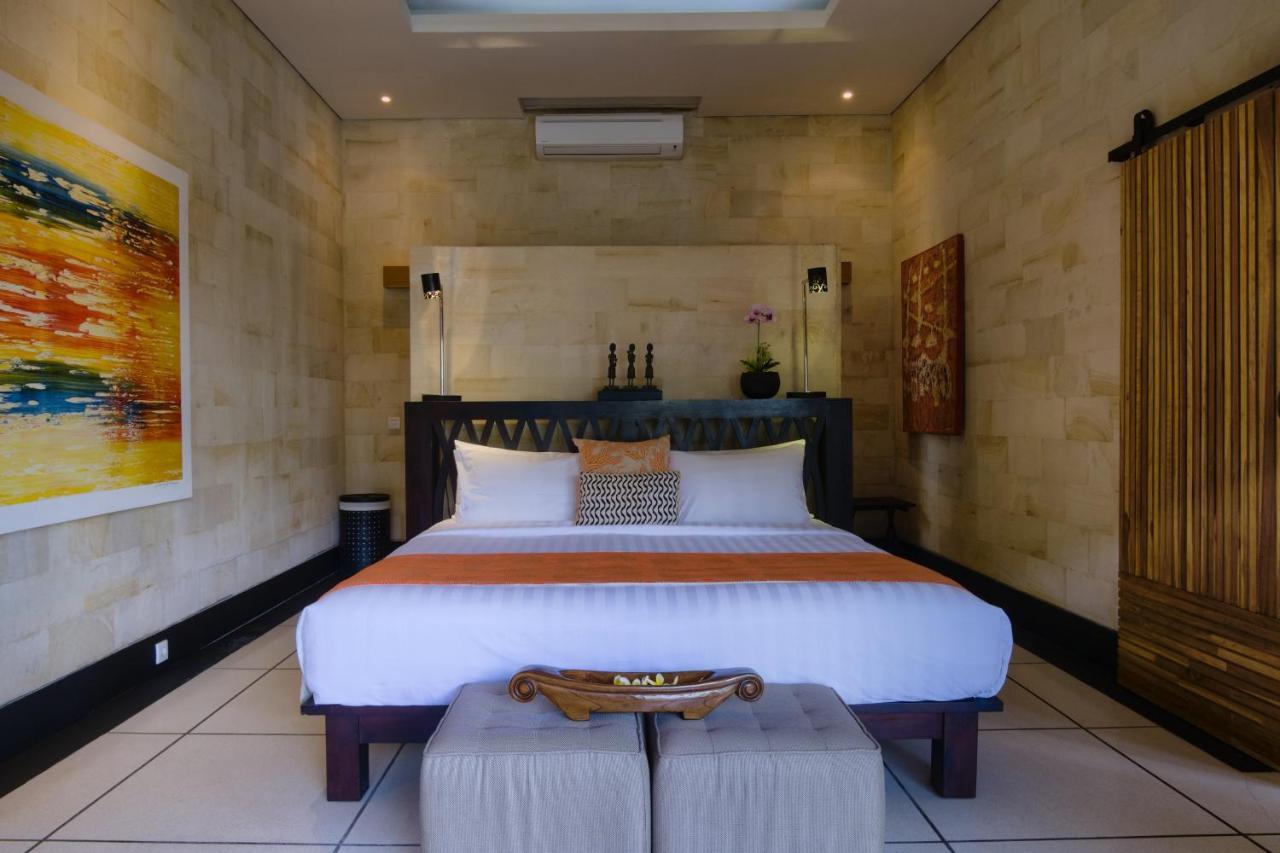 Amanputri Villa Seminyak  Exterior photo